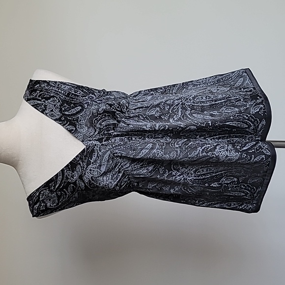 The Limited Tops - NWOT The Limited Silk V-Neck Black/ Gray Women's Top, Size M